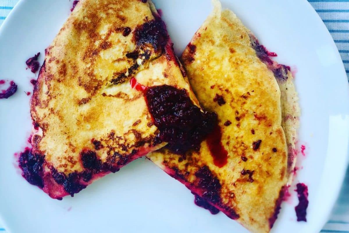 Przepis na cieniutkie naleśniki bez cukru i bez glutenu