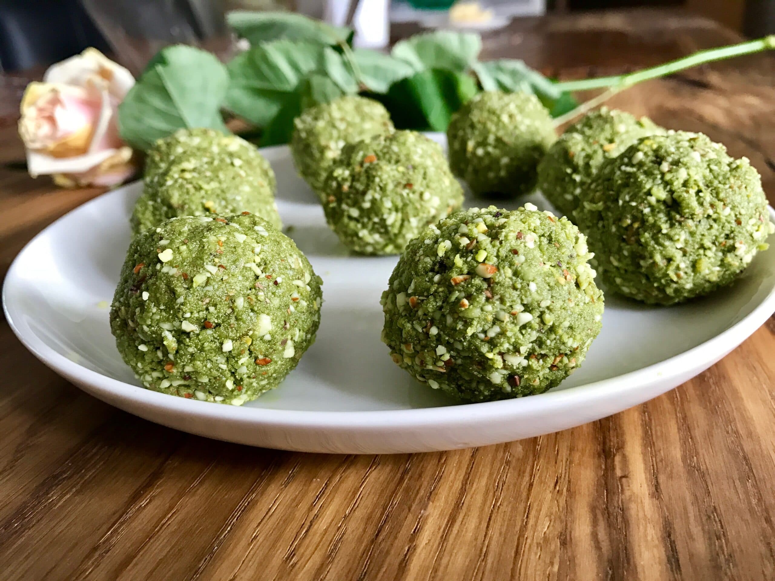 Przepis na pralinę Matcha